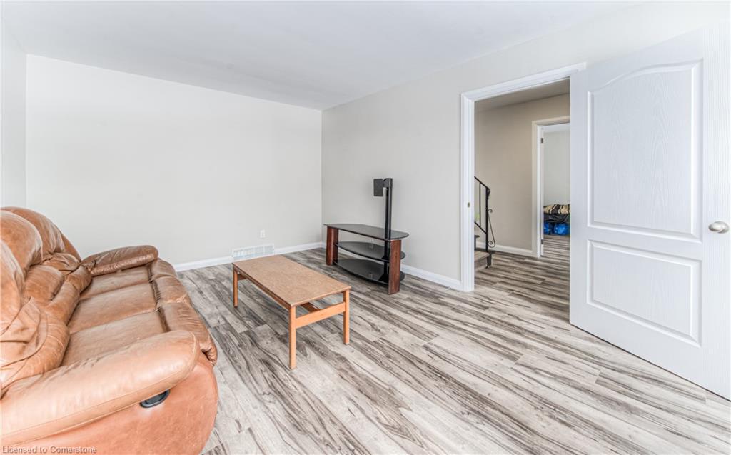 42 Cardill Crescent Property Photo 7