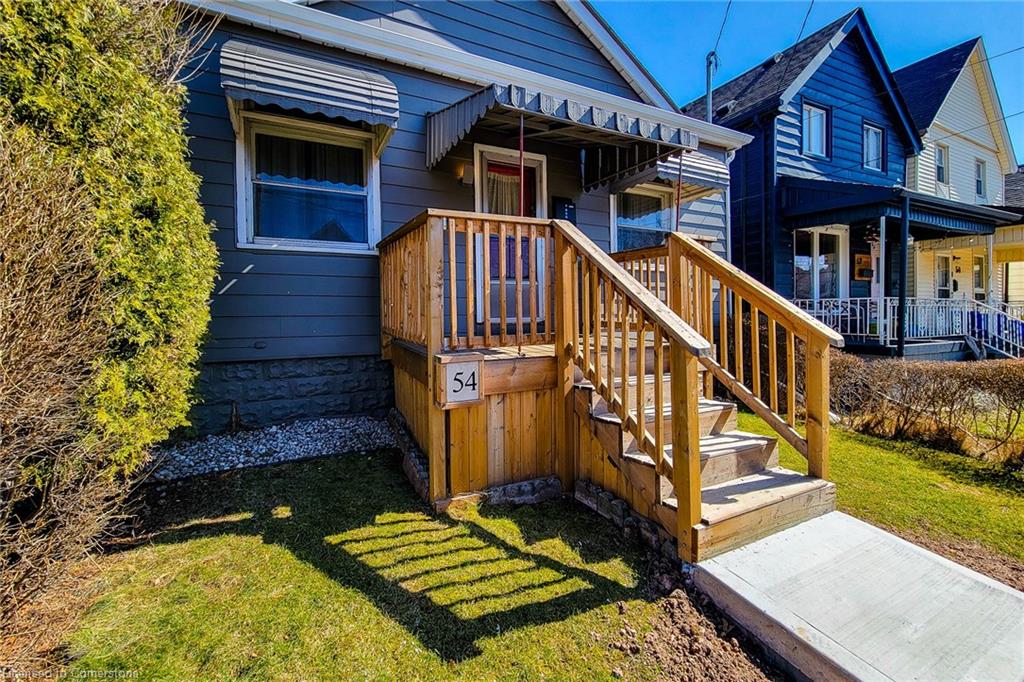 54 Fairview Avenue Property Photo 2