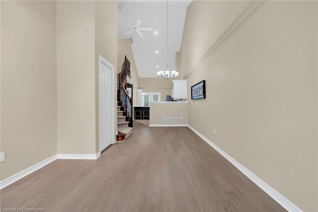 7-3243 New Street Property Photo 7