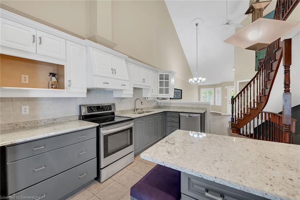 7-3243 New Street Property Photo 20