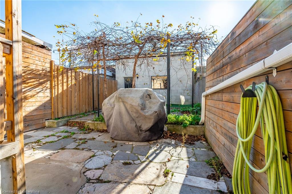 135 Hope Street Property Photo 37