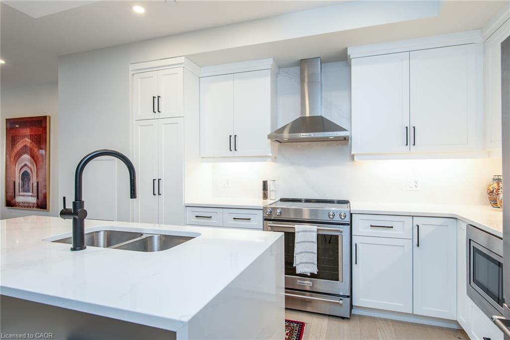 1106-71 Wyndham Street S Property Photo 16