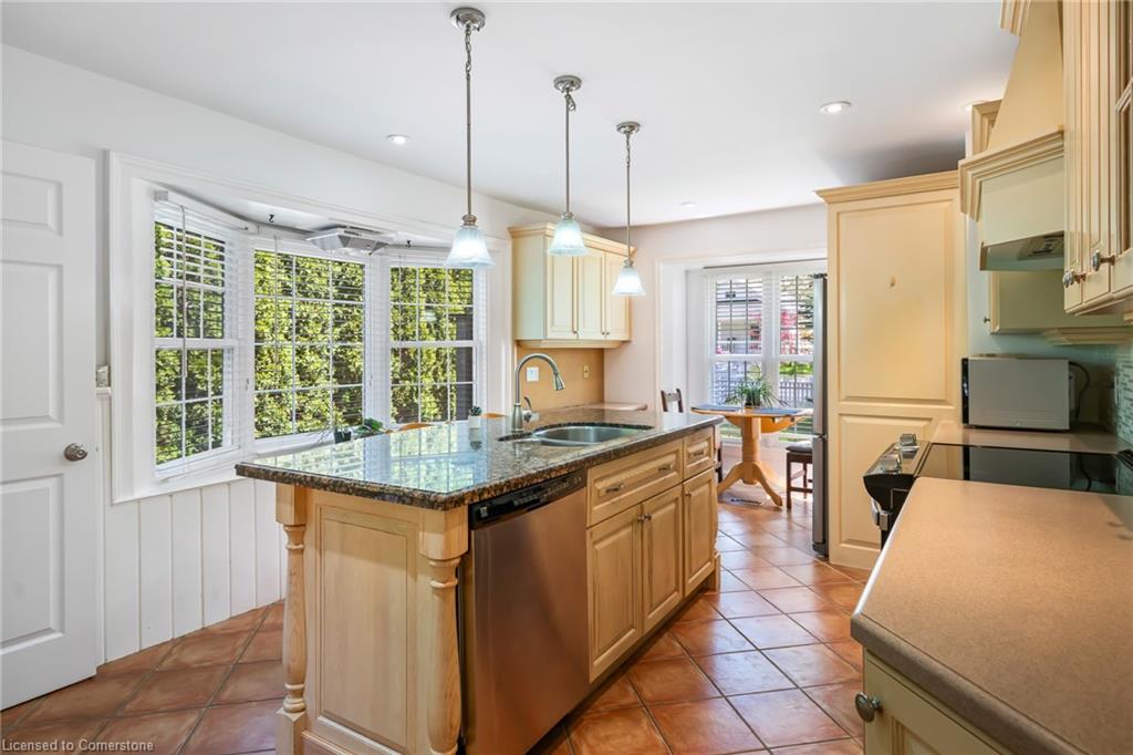 269 Regent Street Property Photo 13
