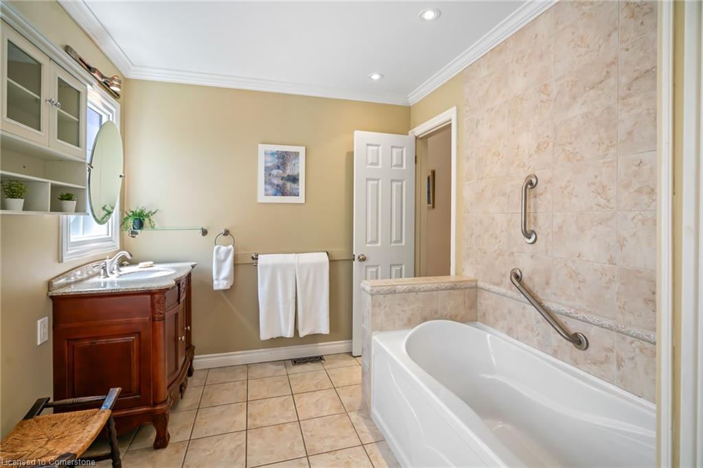 269 Regent Street Property Photo 21