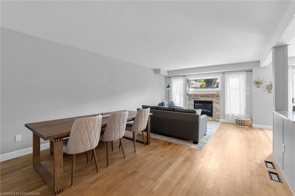 239 Park Avenue W Property Photo 9