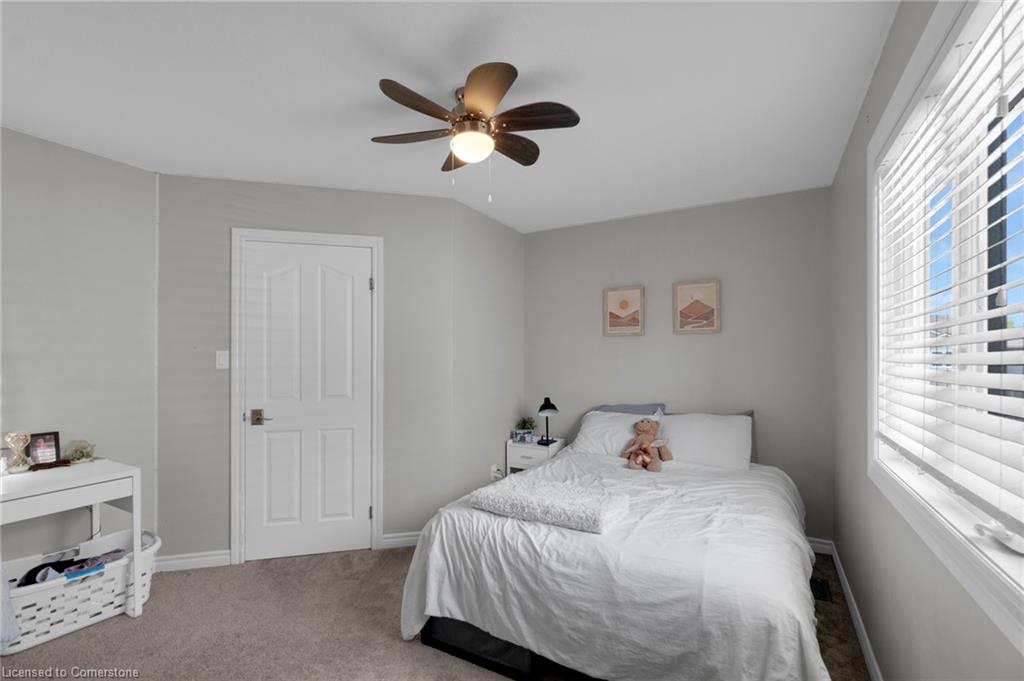 239 Park Avenue W Property Photo 31