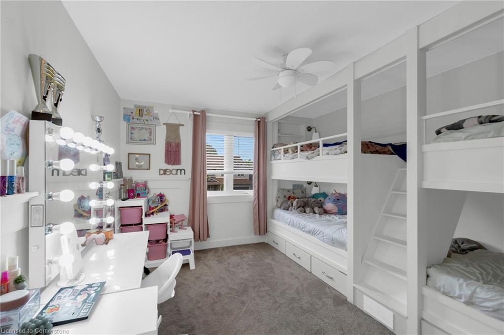 239 Park Avenue W Property Photo 32
