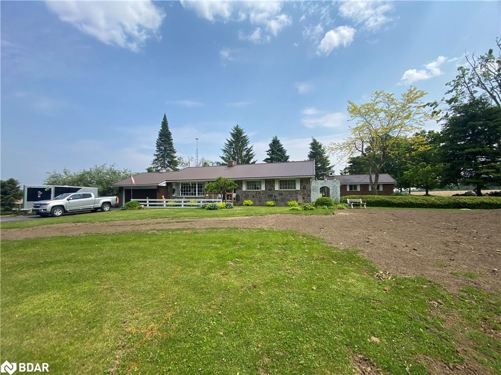 978 15/16 Sideroad E Sideroad E Property Photo 1