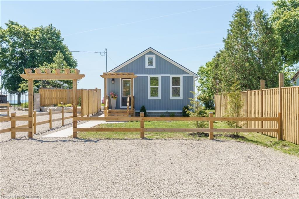 2130 Lakeshore Road Property Photo 1