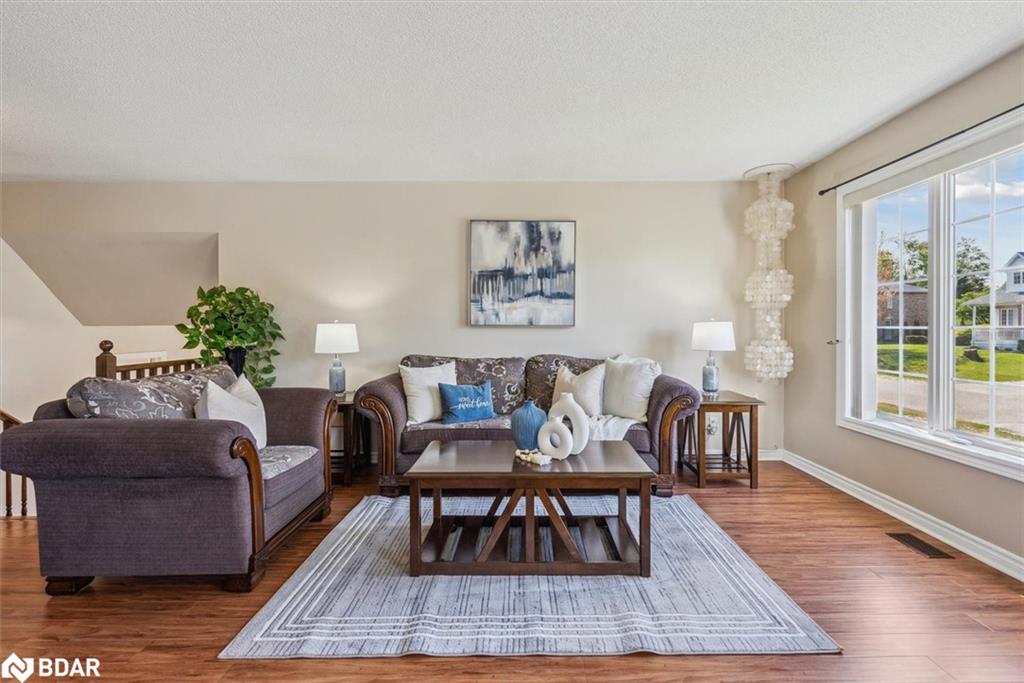 54 Marlow Circle Property Photo 6