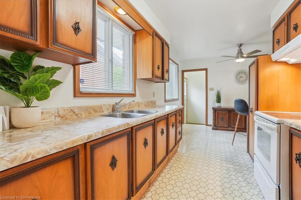 122 Glen Castle Drive Property Photo 18