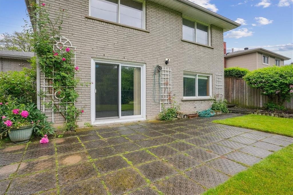 122 Glen Castle Drive Property Photo 32