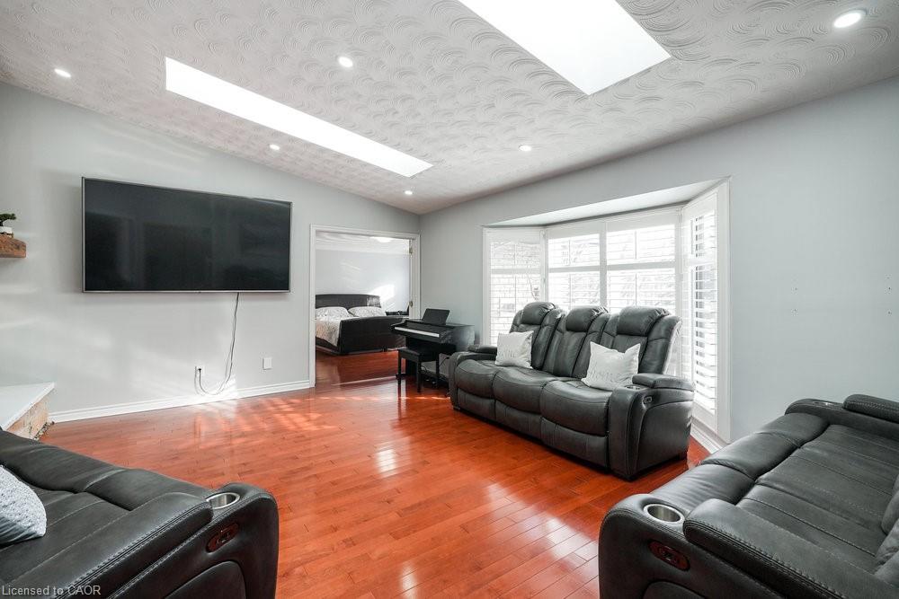 2658 Guyatt Road Property Photo 3