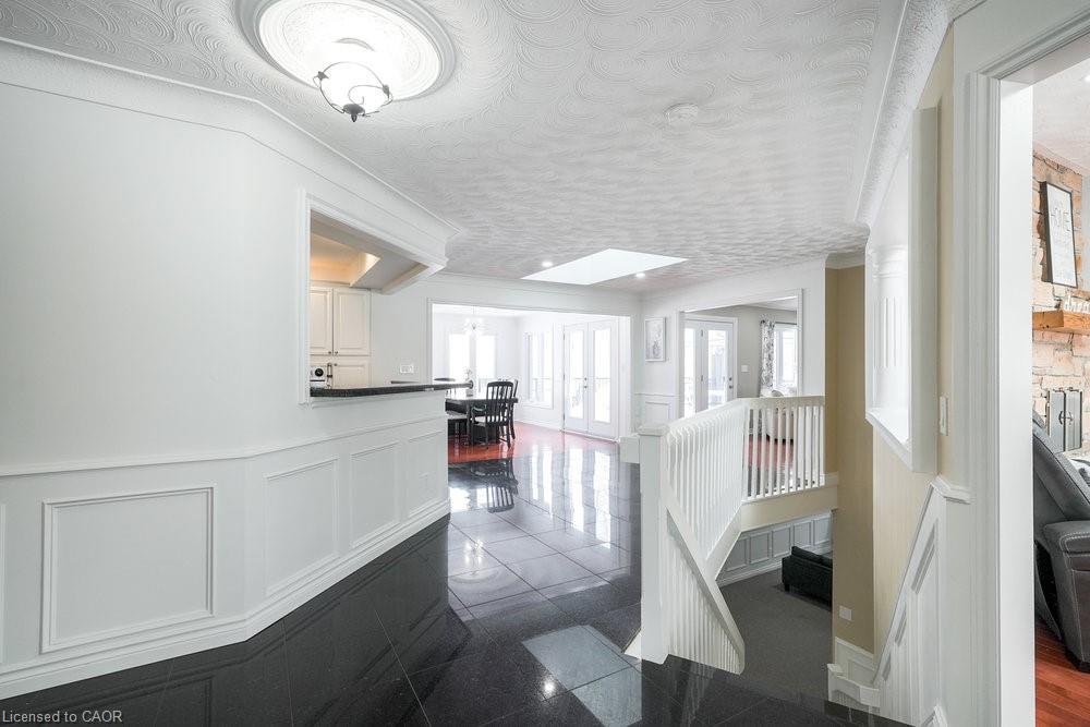 2658 Guyatt Road Property Photo 5