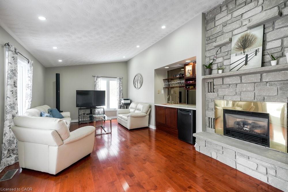 2658 Guyatt Road Property Photo 13