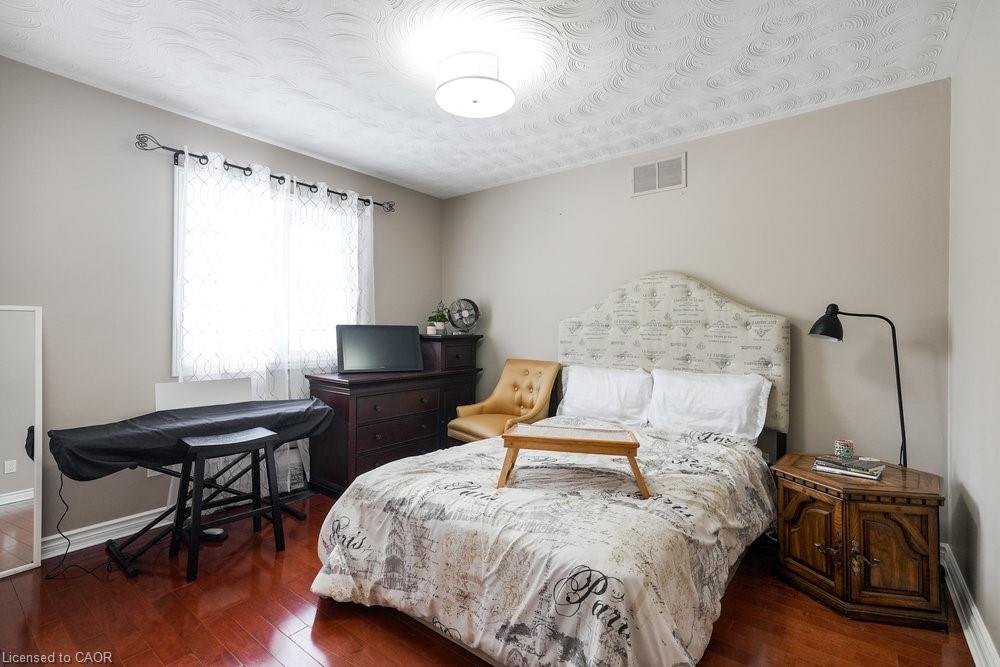 2658 Guyatt Road Property Photo 23