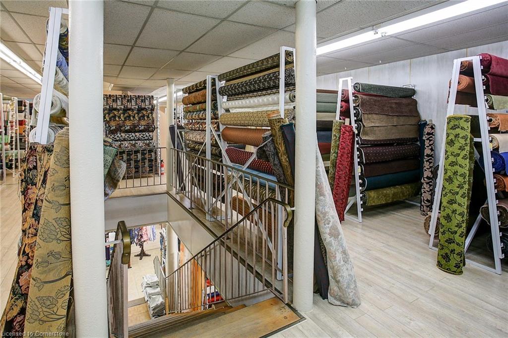 285 Ottawa Street N Property Photo 16