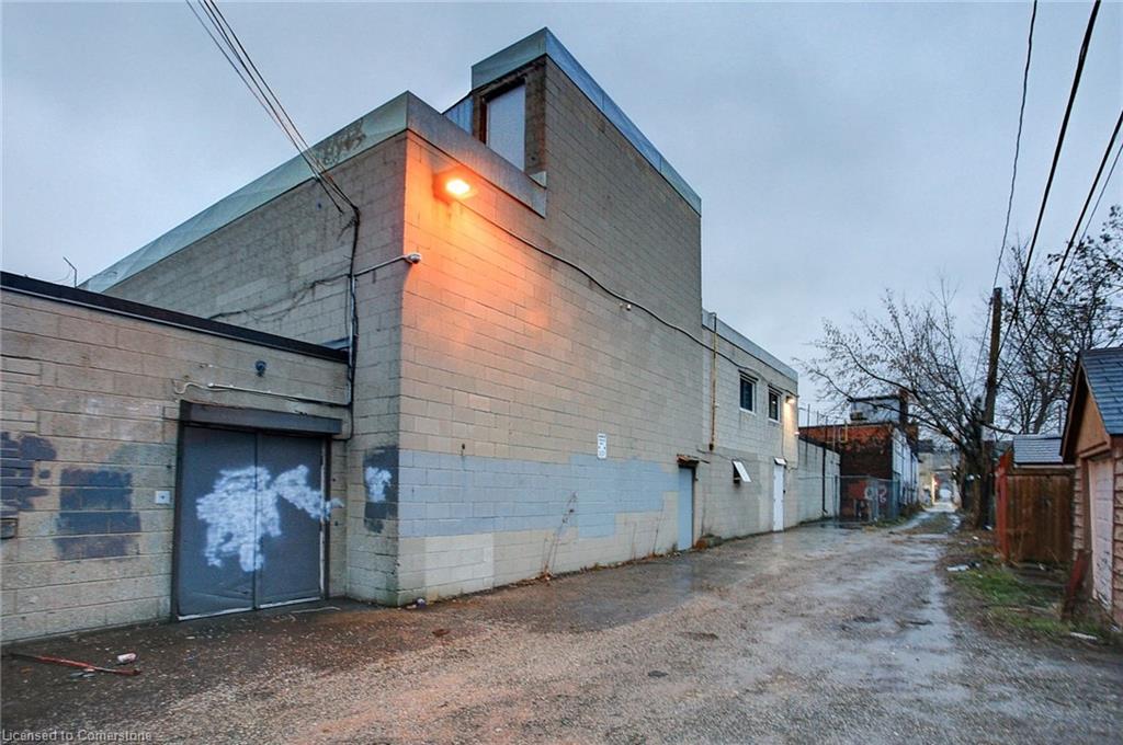 285 Ottawa Street N Property Photo 25