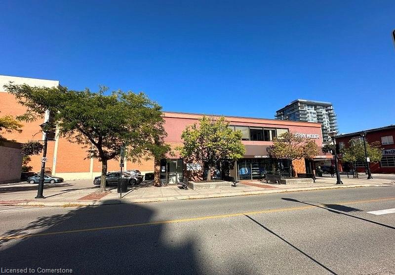 204-442 Brant Street Property Photo 2