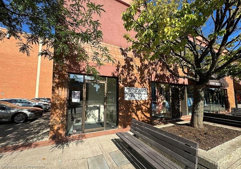 204-442 Brant Street Property Photo 3