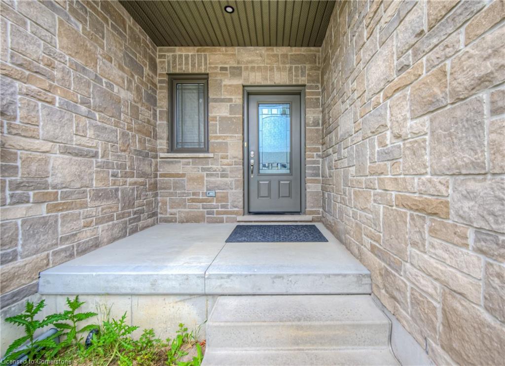 741 Hollinger Avenue Property Photo 3