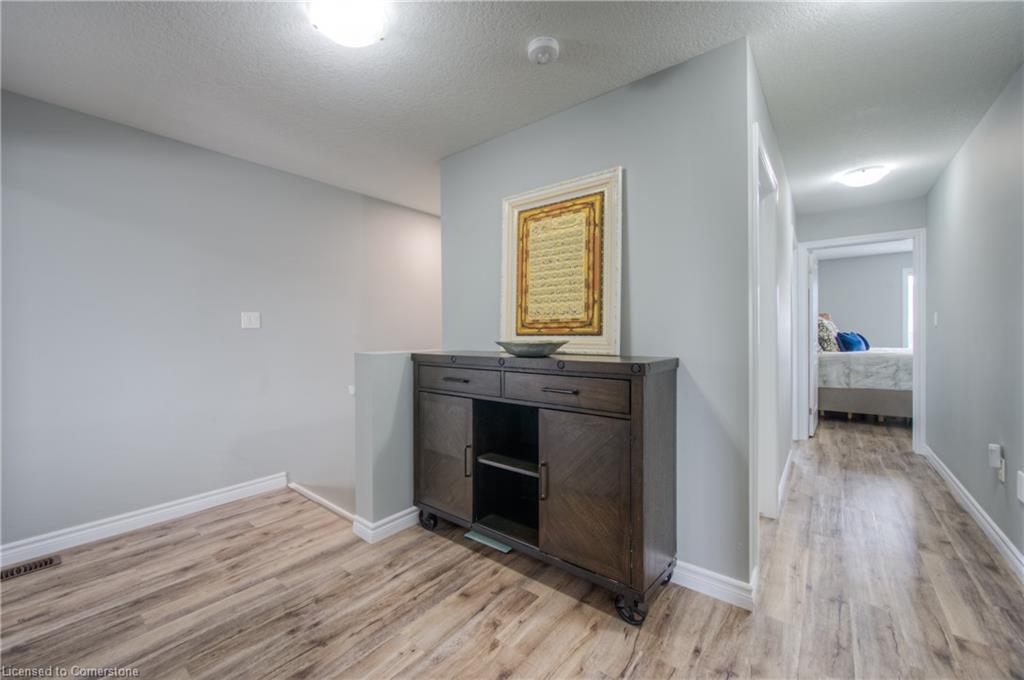 741 Hollinger Avenue Property Photo 20