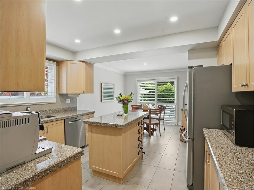402 Barclay Crescent Property Photo 19