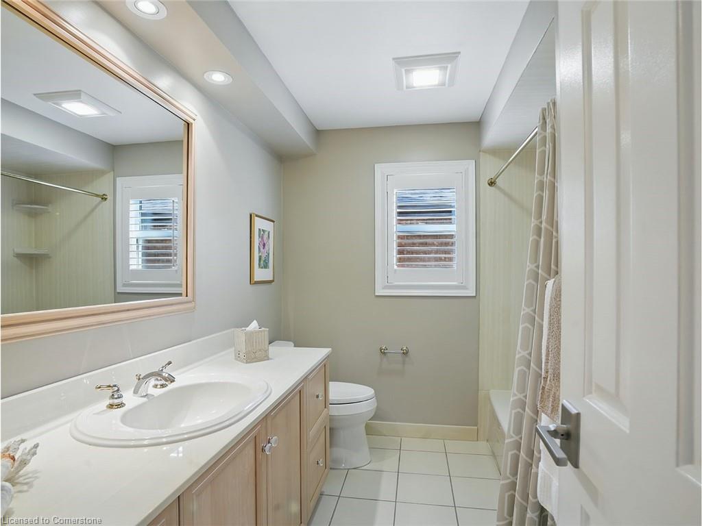 402 Barclay Crescent Property Photo 42
