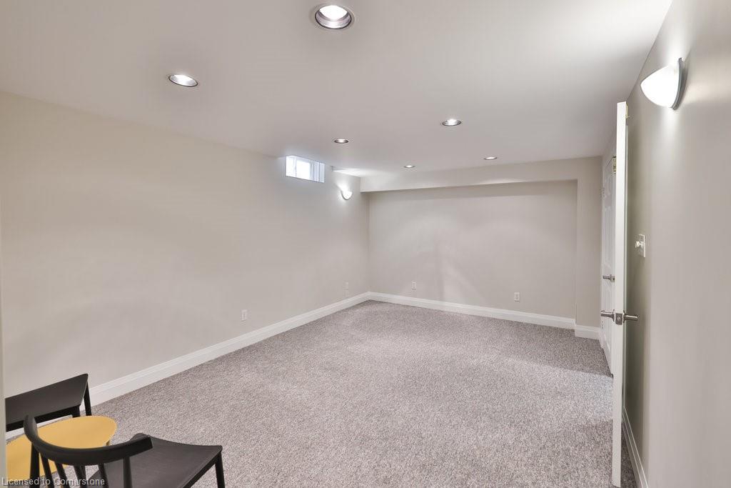 402 Barclay Crescent Property Photo 44