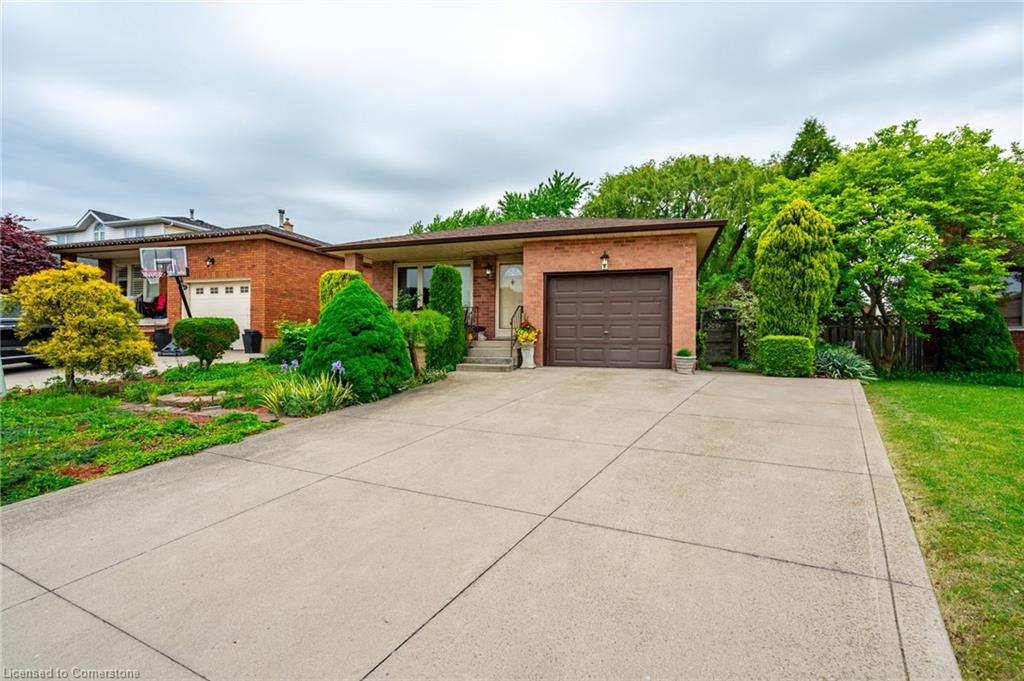 43 Trenholme Crescent Property Photo 1