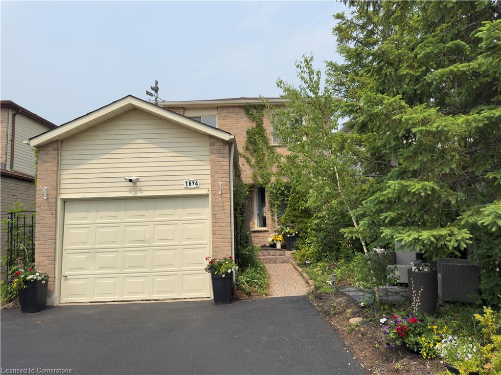 1674 Princelea Place Property Photo 1