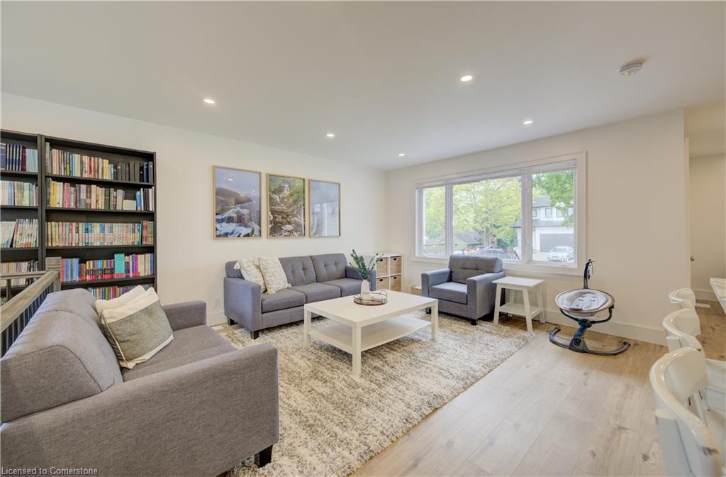 411 Powell Street Property Photo 12