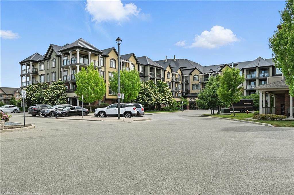 415-3070 Rotary Way Property Photo 1