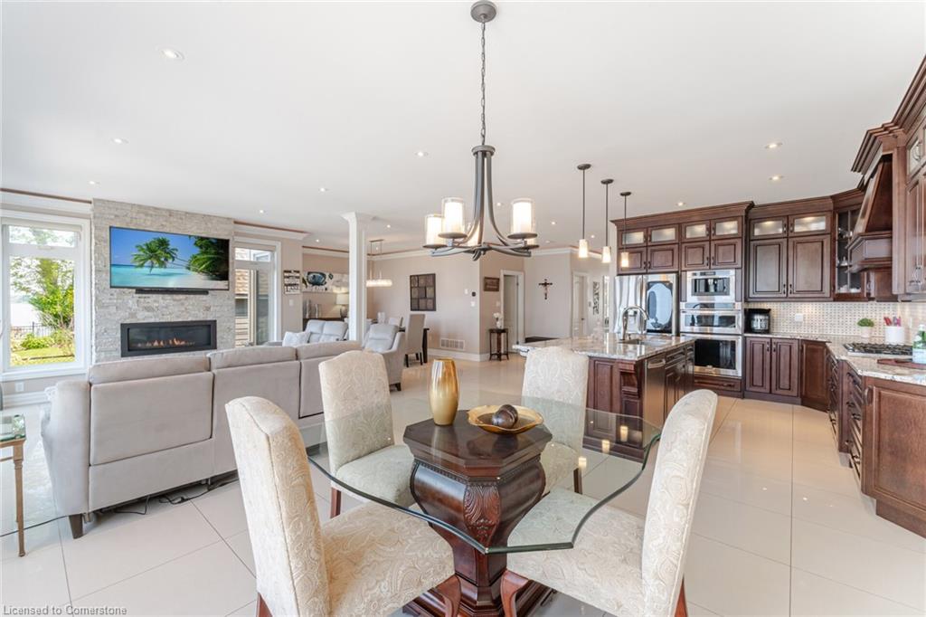 64 Seabreeze Crescent Property Photo 15