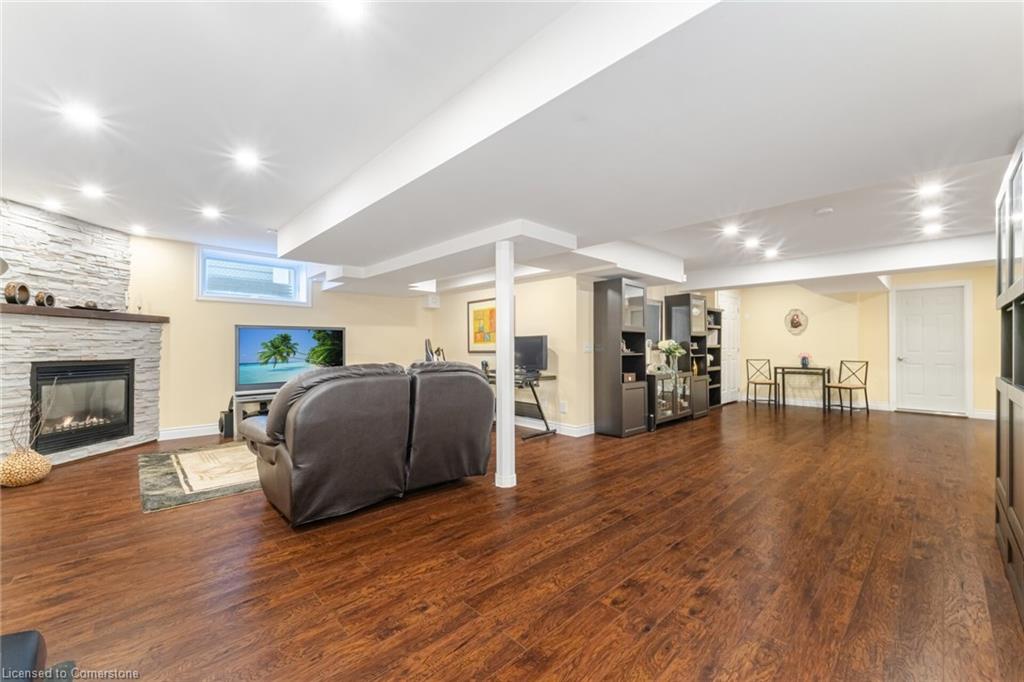 64 Seabreeze Crescent Property Photo 40