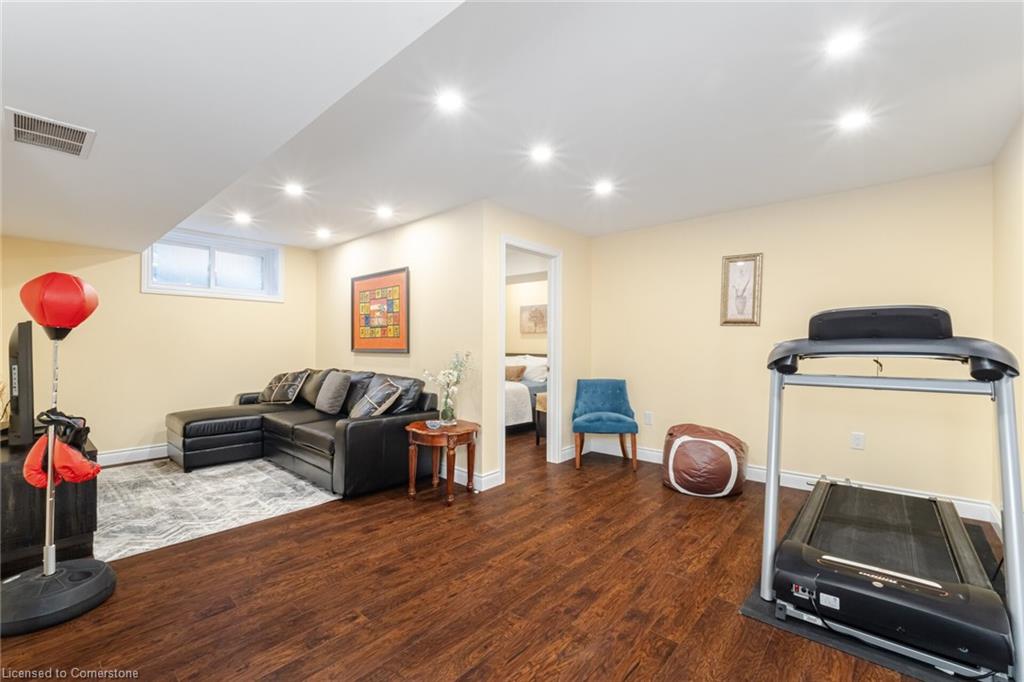 64 Seabreeze Crescent Property Photo 41