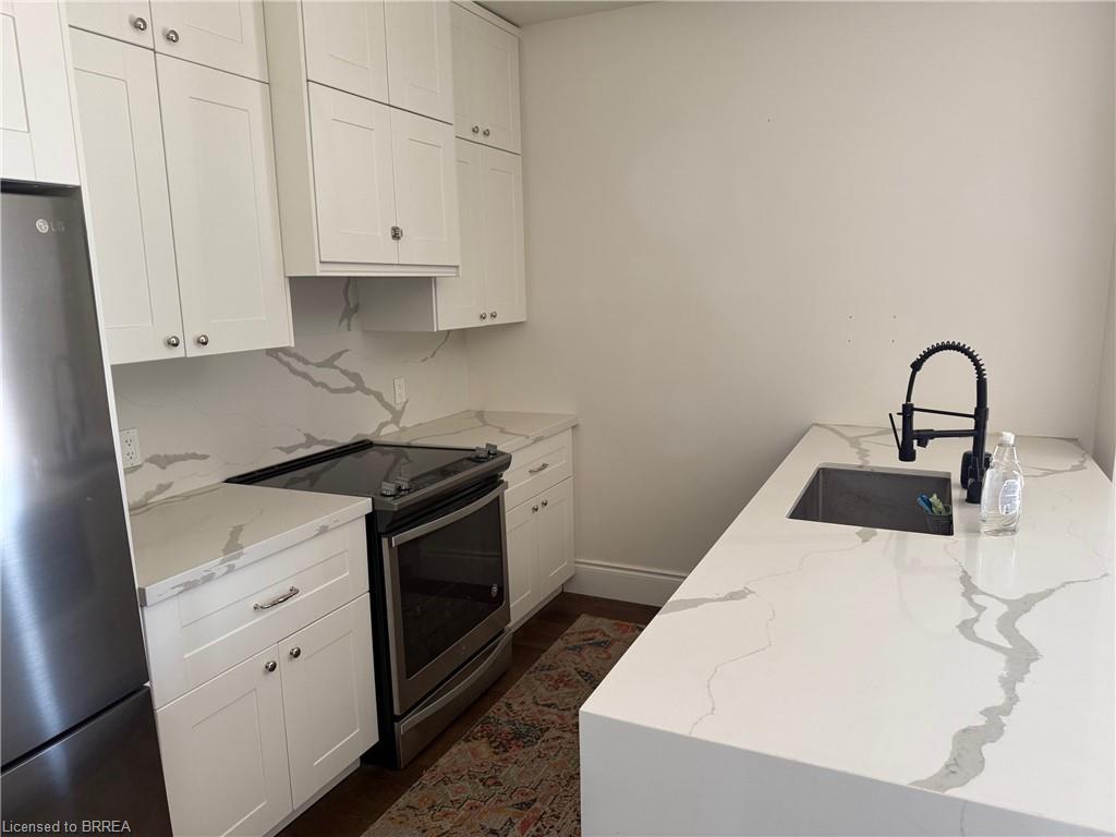 167 Brant Avenue Property Photo 2