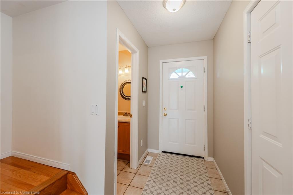 291 Pineland Place Property Photo 5