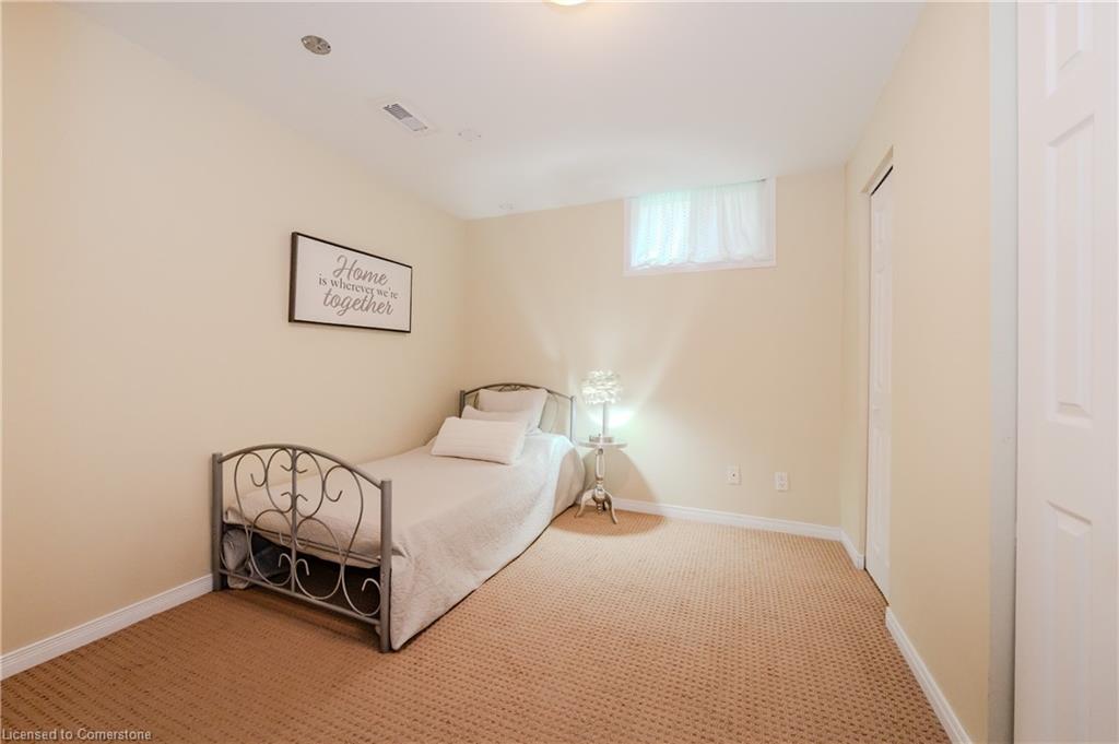 291 Pineland Place Property Photo 32