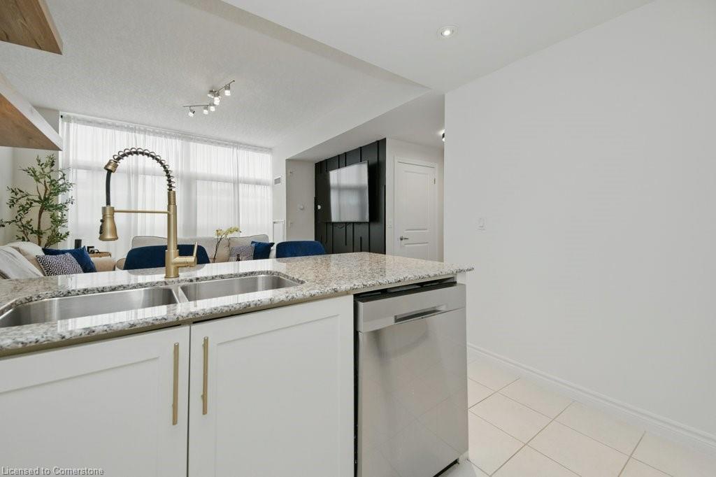 401-427 Aberdeen Avenue Property Photo 15