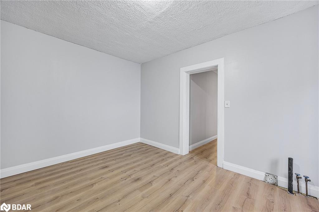 66 Matchedash Street S Property Photo 10
