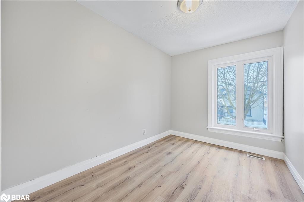 66 Matchedash Street S Property Photo 18