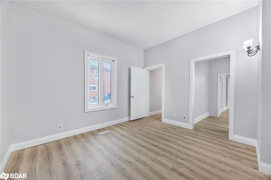 66 Matchedash Street S Property Photo 22