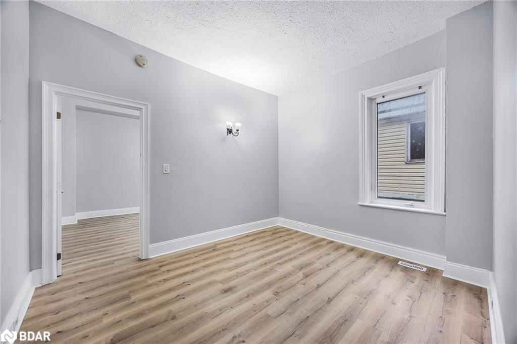 66 Matchedash Street S Property Photo 31