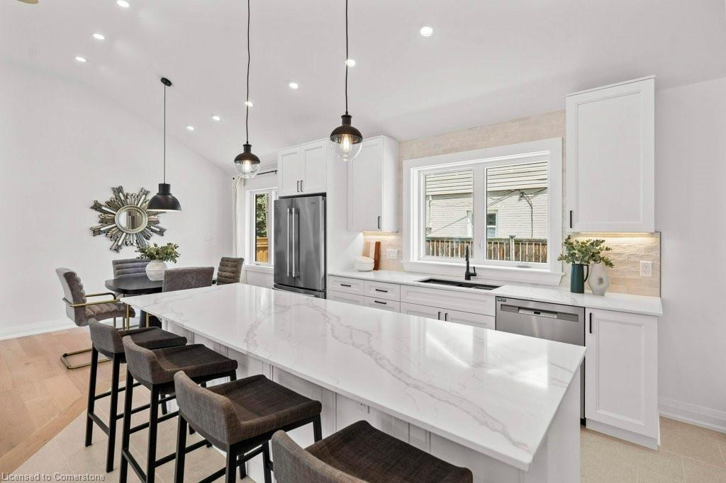 877 Condor Drive Property Photo 17