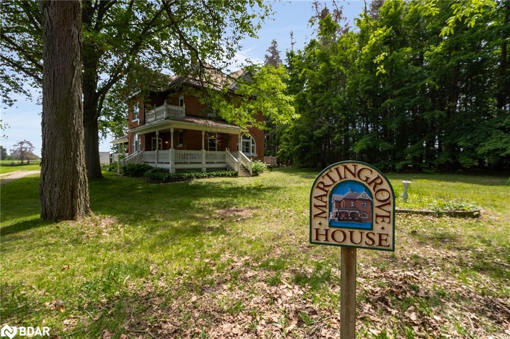 1407 Flos 8 Road W Property Photo 1
