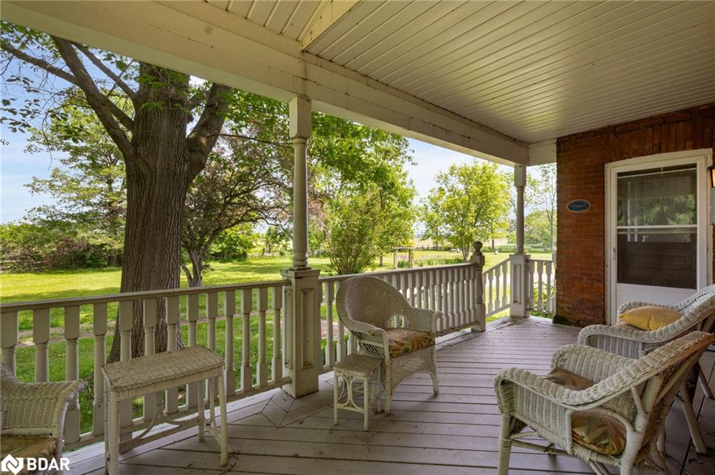 1407 Flos 8 Road W Property Photo 3
