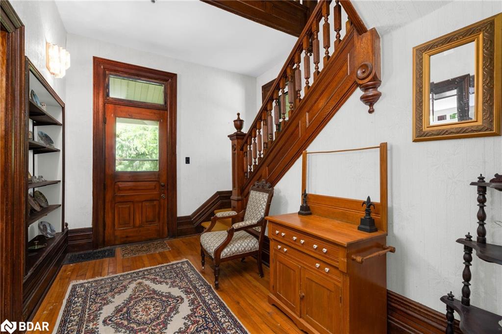 1407 Flos 8 Road W Property Photo 4