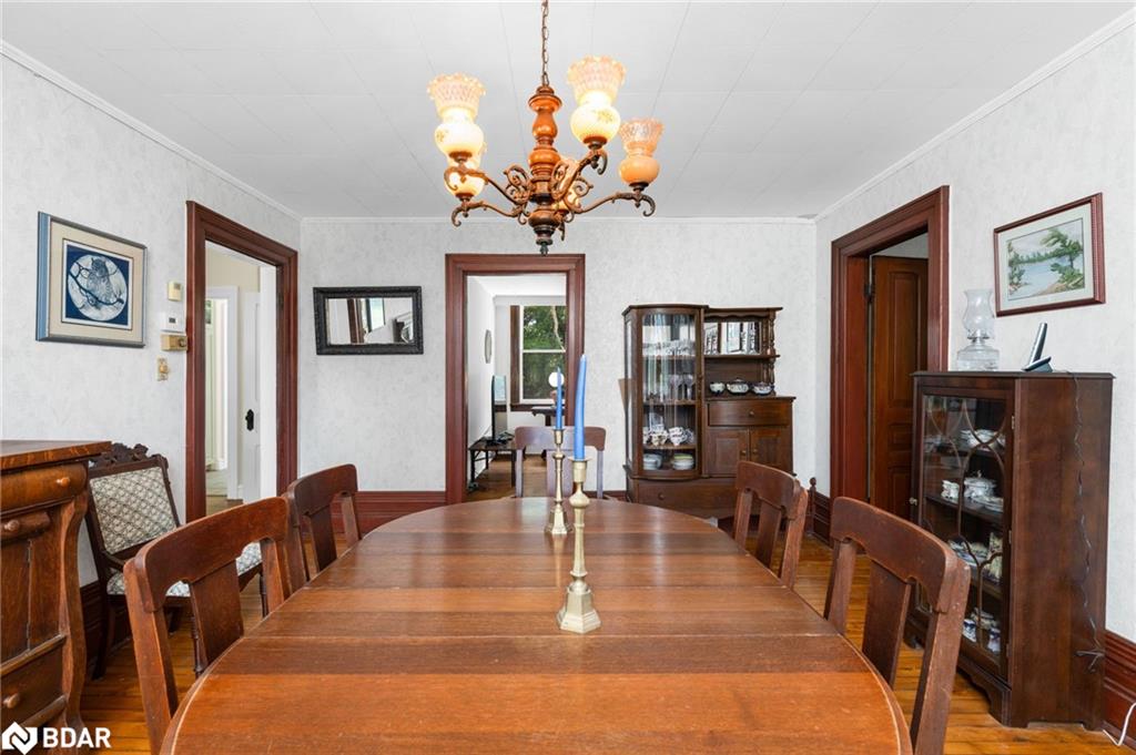 1407 Flos 8 Road W Property Photo 11