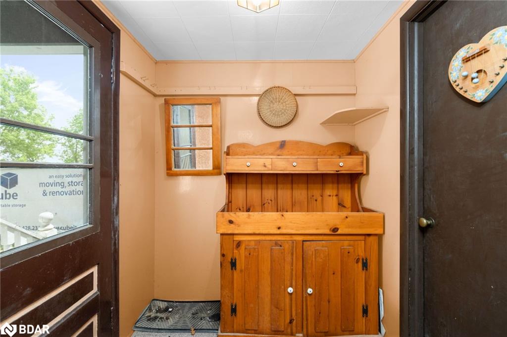 1407 Flos 8 Road W Property Photo 19